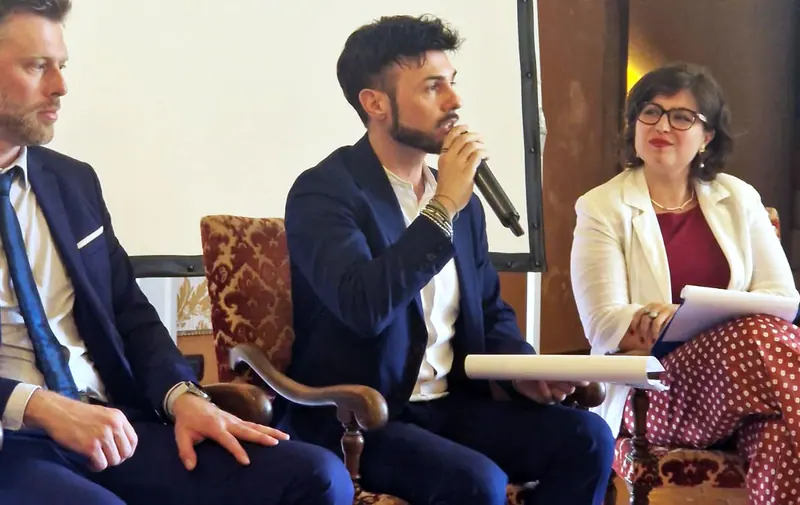 Andrea Zagato interviene all'incontro Federmanager Alessandria su intelligenza artificiale e deskilling
